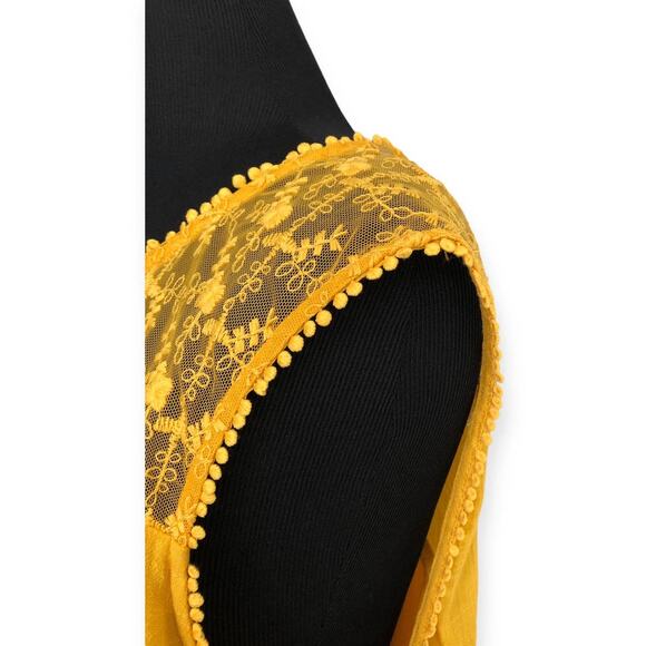 Sharagno New York Yellow Lace Mother Pearl Buttons Sleeveless Dress Size L - Picture 7 of 10